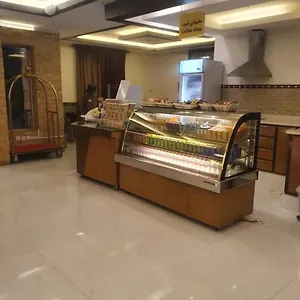 Al Alya Apartahotel